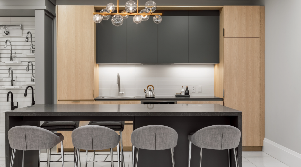 A simple kitchen design with wood details