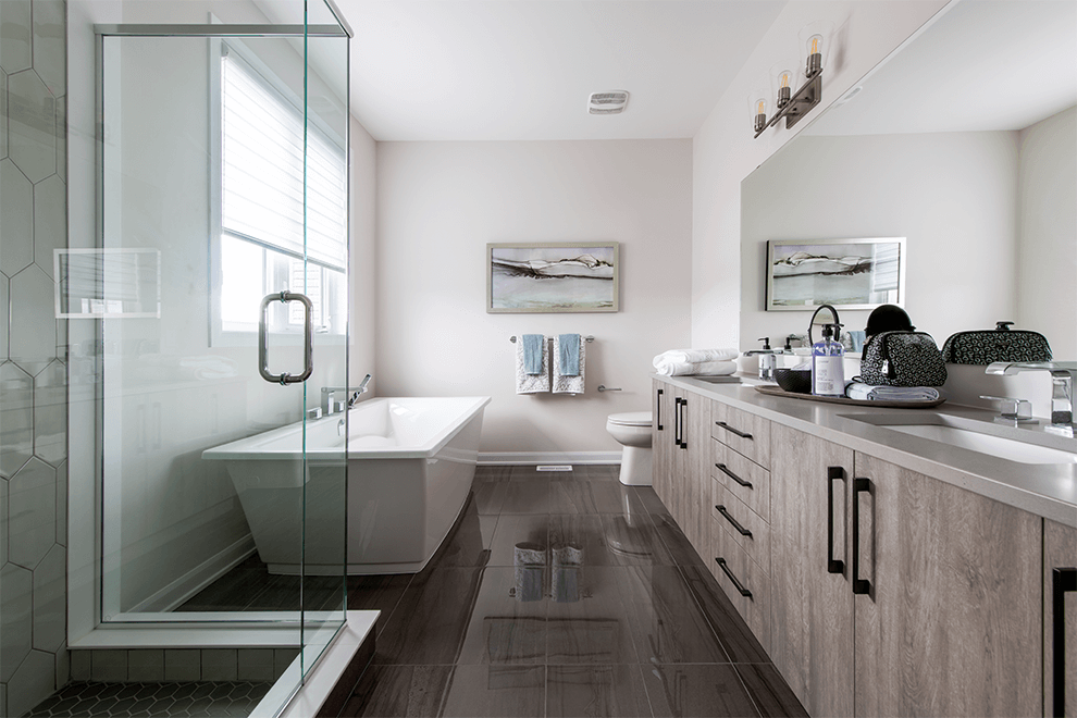 Clairmont: Bathroom – Single Family Home