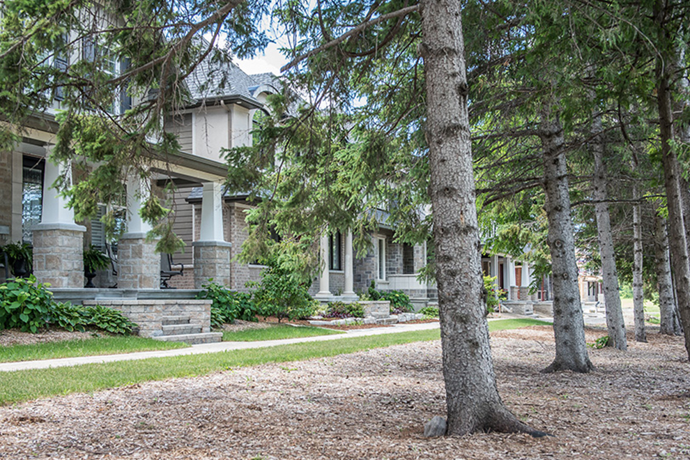 Mahogany, Manotick, Exterior Streetscape