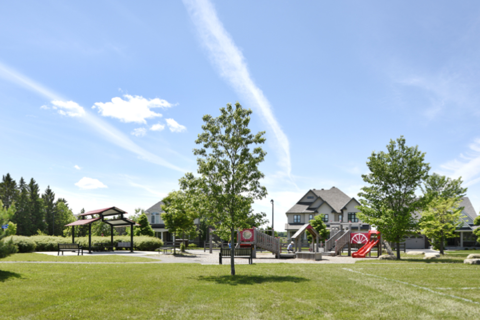Major Ross Chamberlain Park, Mahogany, Manotick