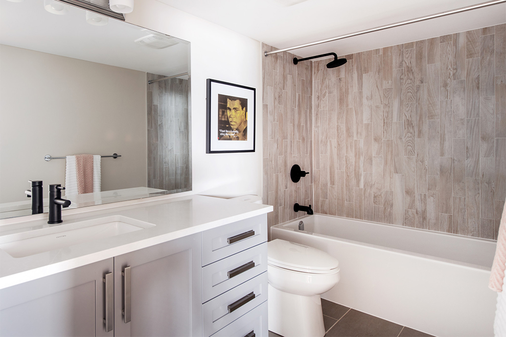 Quinton Bathroom, Minto Communities Ottawa