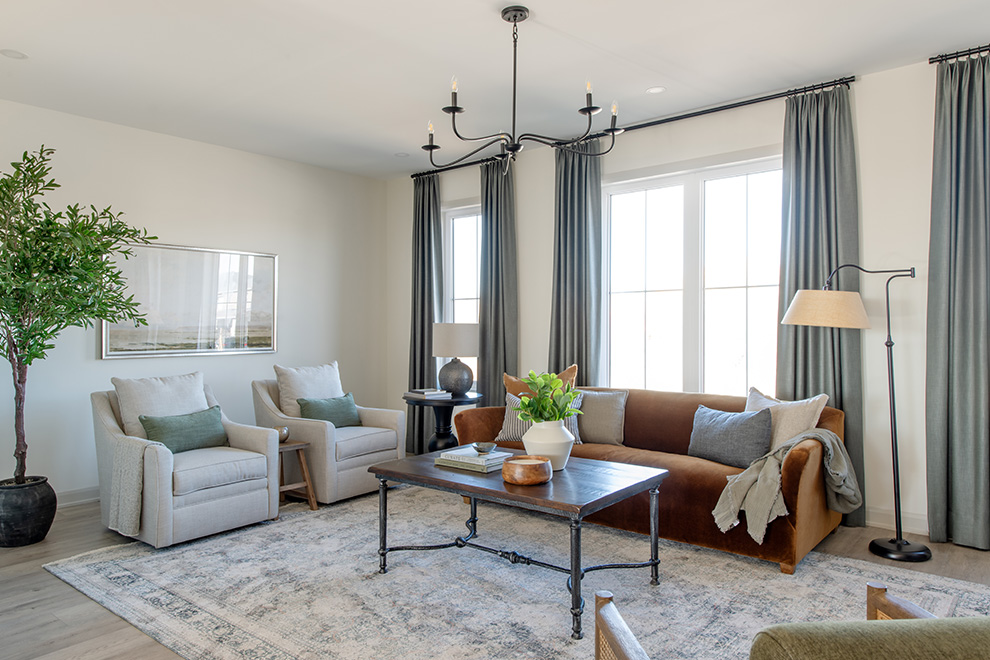 Single Family Home | Astoria | Living Room