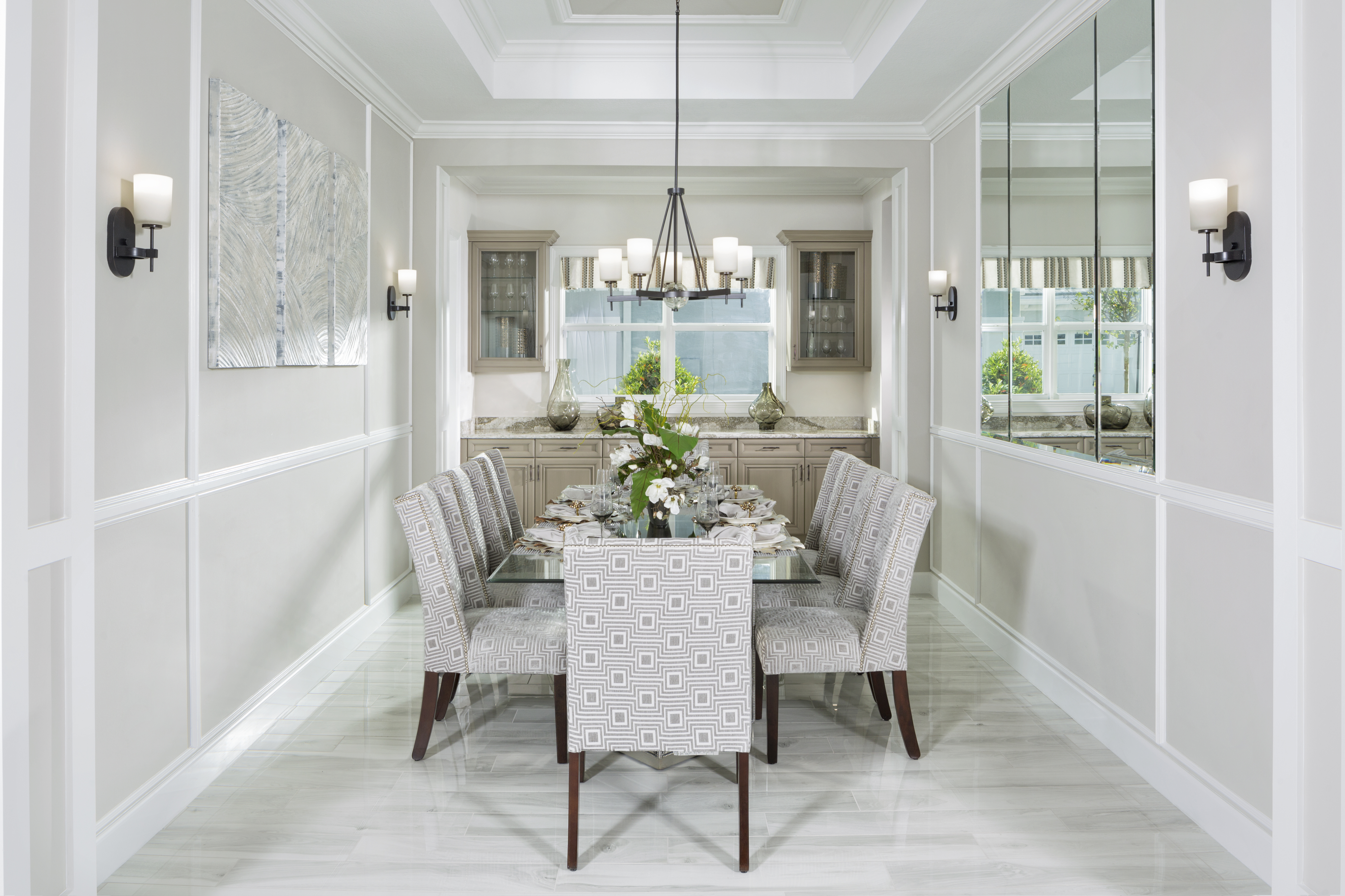 Kingfisher Grand Model Elegant Dining Room