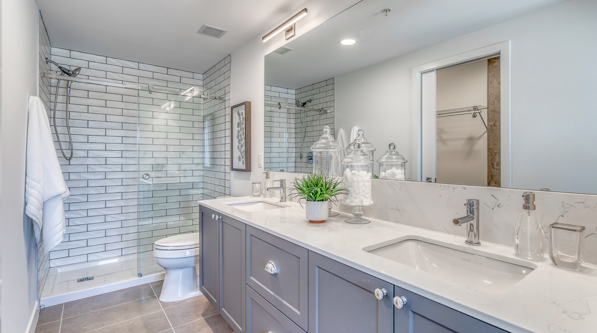 The Essex - Bathroom