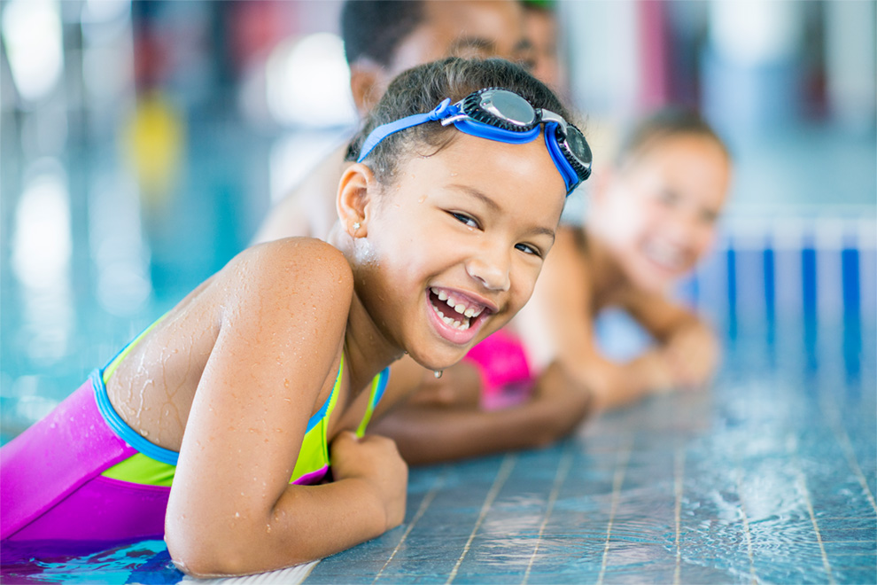 Children playing a the François Dupuis Recreation Centre in Orléans. Learn why Avalon is such a great place to live.