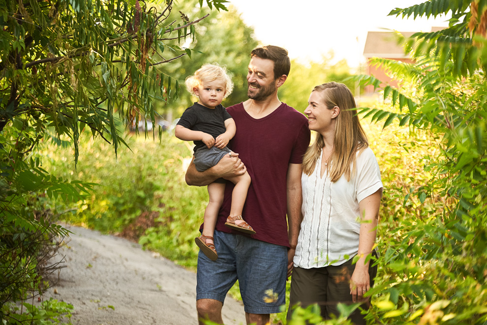 Family Outside in Avalon, Orléans