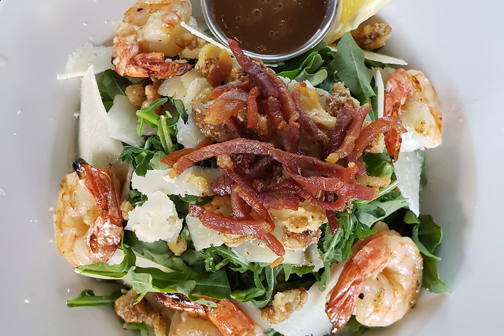 Caesar salad with shrimp and bacon