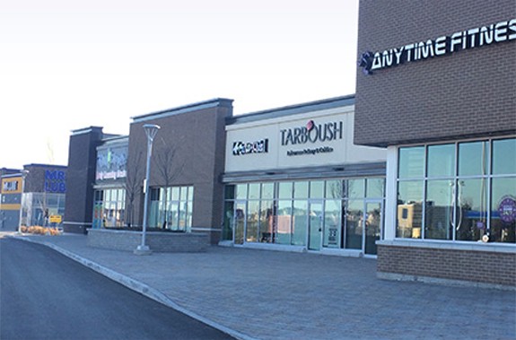 Outside view of mall. Amenities and conveniences in Orléans.