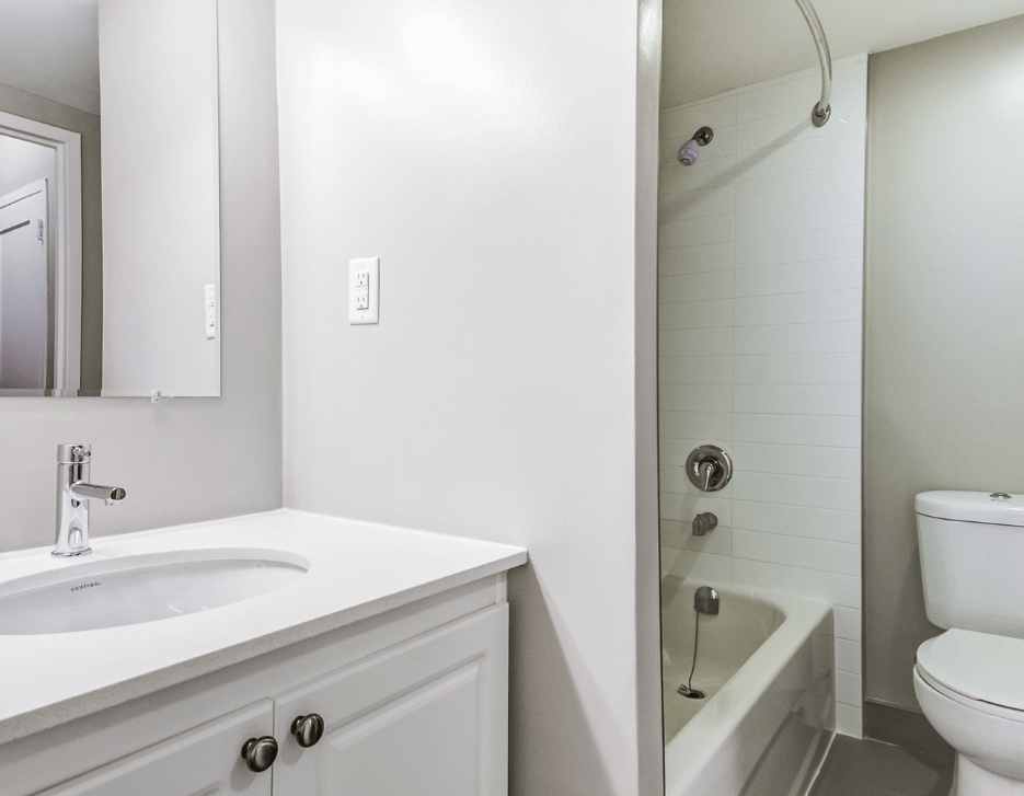 High Park Village - Studio Suites 3
