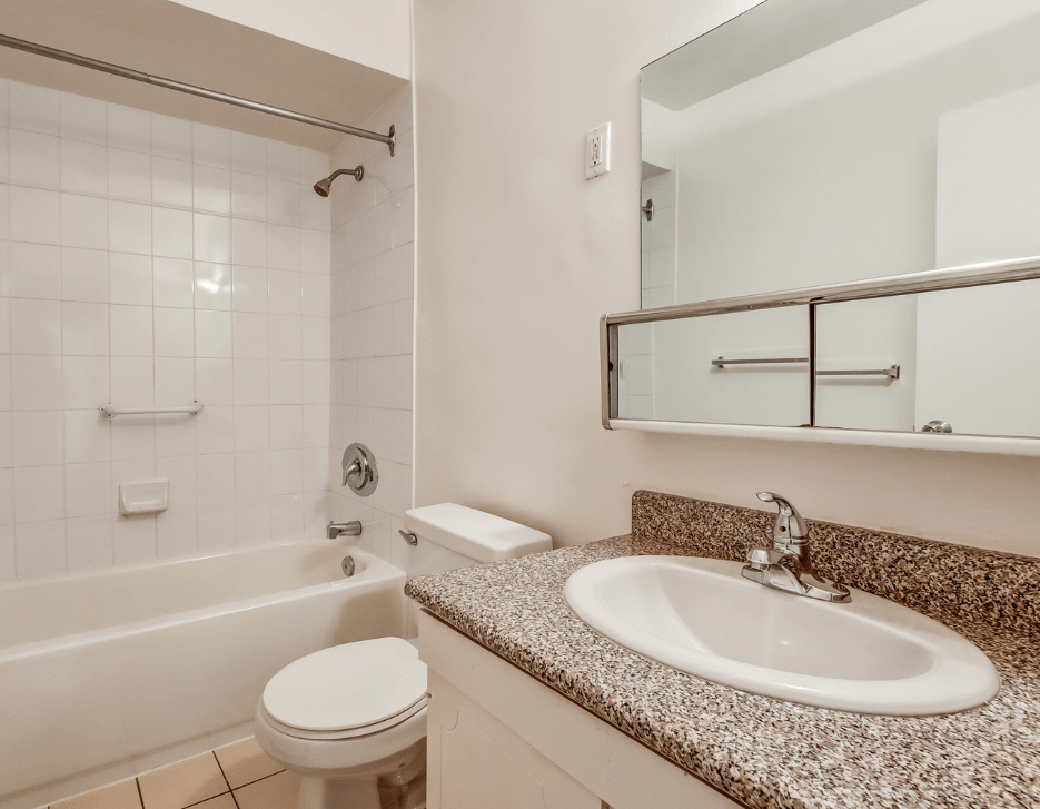 Lord Seaton Road - One Bedroom Suites 5