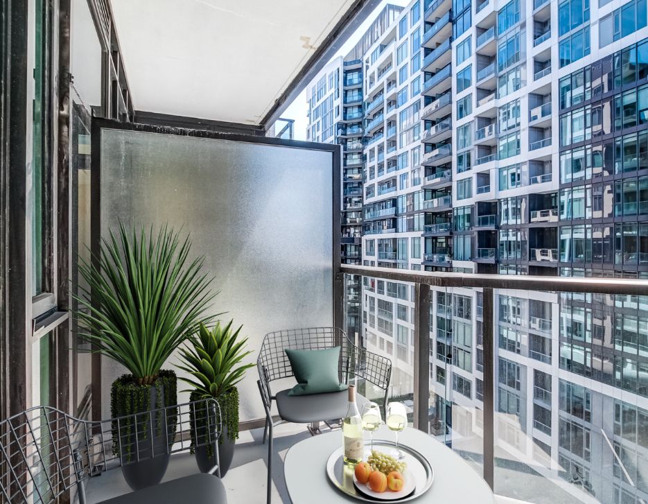 39 Niagara - Studio Suites 5