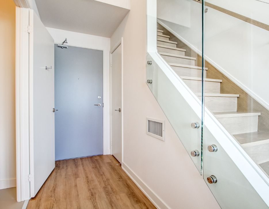 39 Niagara - Three Bedroom Penthouse 4