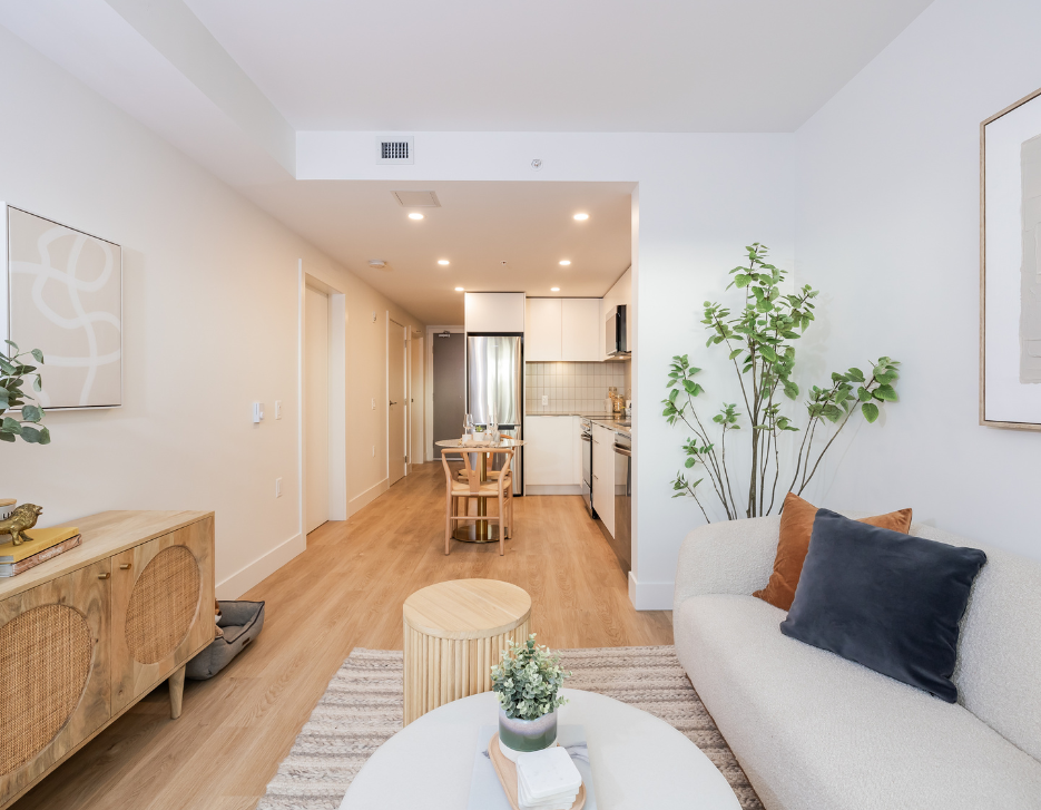 The Hyland - One Bedroom Suites 5