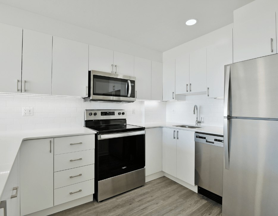 Skyline - One Bedroom Suites 3