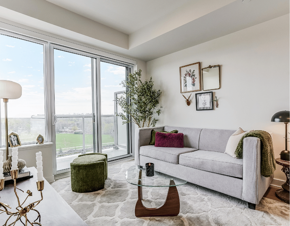 610 Martin Grove - One Bedroom Suites 3