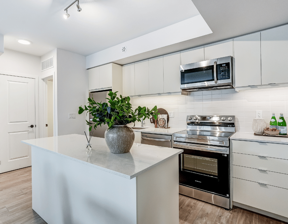 The Towns at York Mills & Leslie - Two Bedroom Townhomes 2