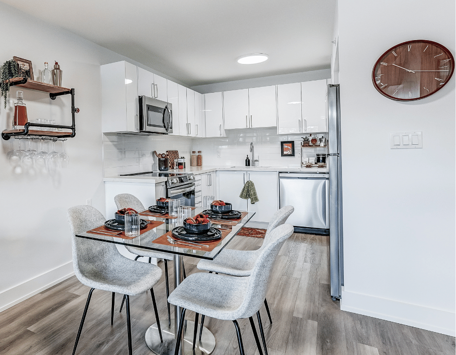 Elora - One Bedroom Suites 2