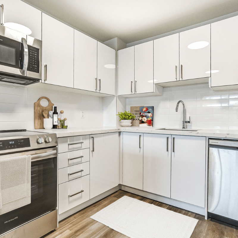 Staged kitchen at Elora.