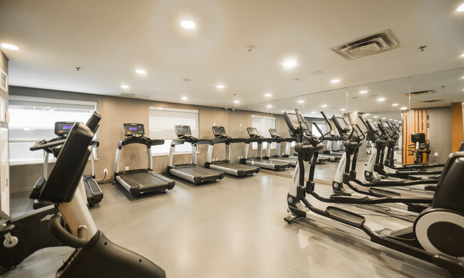 Fitness centre at Minto Yorkville. Rent with Minto Apartments.